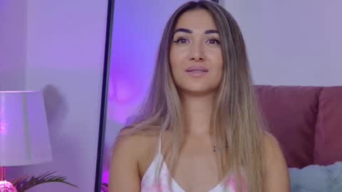 Isa online show from October 4, 3:27 pm