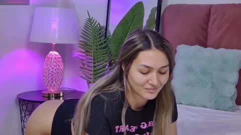 Isa online show from November 14, 8:14 am