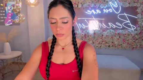 Snapshot of isabelbornner chatting on October 19, 7:05 pm Isabel Bornner online show from October 19, 7:05 pm