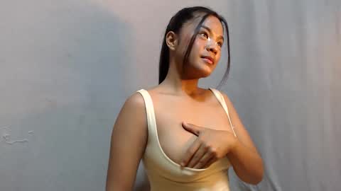 Isabell online show from May 28, 9:23 pm