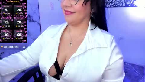 Isabella Di Prinzio online show from January 10, 1:43 am