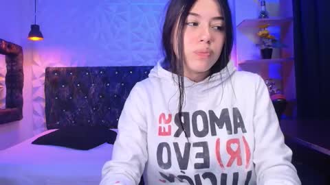 isabella dl online show from January 9, 12:09 pm