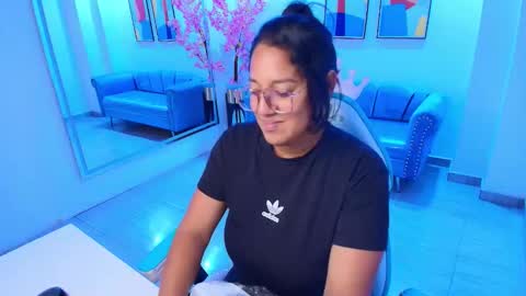 Isabella online show from October 2, 3:22 am