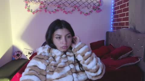 isabella_monntolvo online show from May 7, 6:33 pm