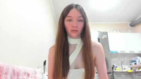 Isabella Noir online show from April 3, 6:06 pm