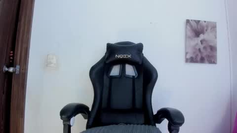 isabella online show from November 5, 11:10 pm