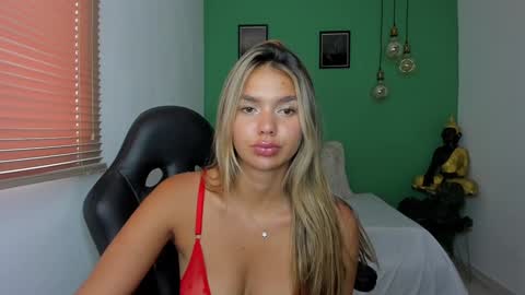 Isabella online show from January 29, 5:56 pm