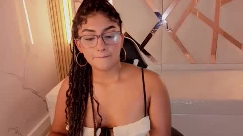 Isa online show from January 14, 8:47 pm