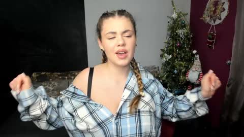 Snapshot of isabellabler chatting on December 23, 6:44 am isabellabler online show from December 23, 6:44 am