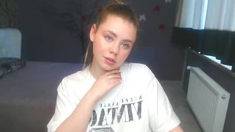 isabellabler online show from March 29, 12:59 pm
