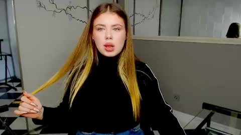 Snapshot of isabellabler chatting on February 13, 12:54 pm isabellabler online show from February 13, 12:54 pm