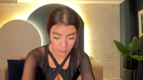 Snapshot of isabellakroft chatting on March 7, 7:05 pm Isabella Kroft online show from March 7, 7:05 pm