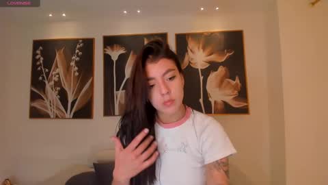 Snapshot of isabellakroft chatting on February 26, 6:47 pm Isabella Kroft online show from February 26, 6:47 pm