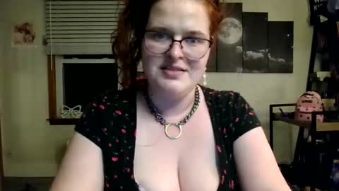 isabellamariedarcy online show from November 8, 1:32 am