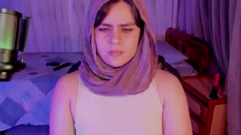 Isabella online show from May 22, 4:32 am
