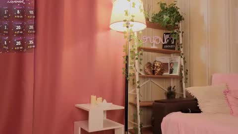 Snapshot of isabellatorrance chatting on September 16, 5:15 am Bella online show from September 16, 5:15 am
