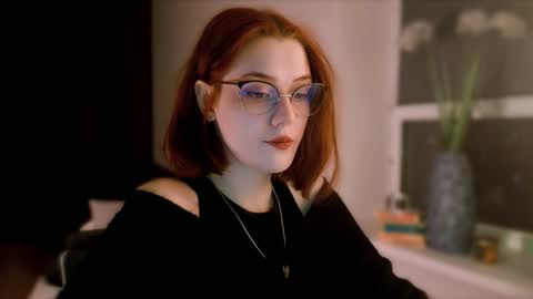 Madame Isabelle online show from December 11, 3:26 pm