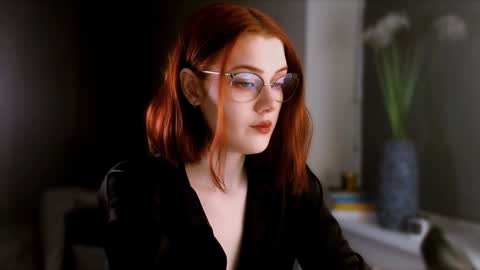 Madame Isabelle online show from December 25, 2:56 pm