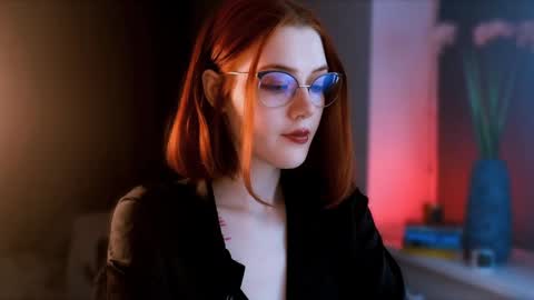 Madame Isabelle online show from January 5, 3:55 pm