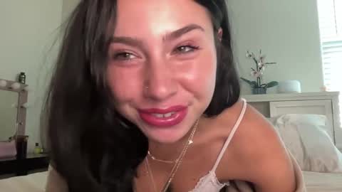 isabellekinsley online show from September 30, 12:16 am