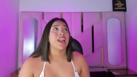 isabellrodriguez18 online show from March 12, 3:53 am
