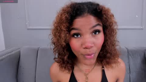 Isabellsmmith online show from December 20, 3:47 am