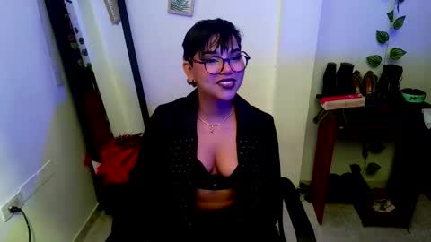 isabela online show from January 15, 4:51 am