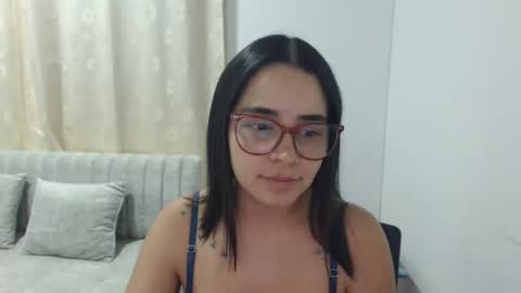 Emma online show from March 6, 3:34 am