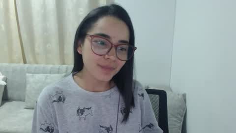 Emma online show from April 2, 4:54 am