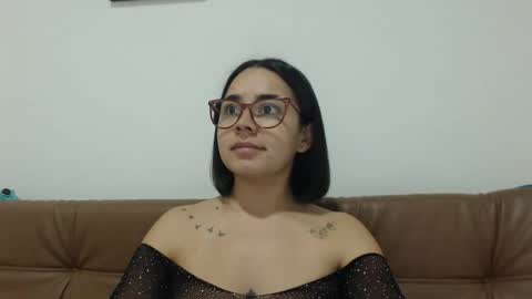 Emma online show from October 6, 12:49 am