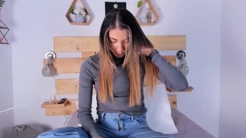 ishabellalopez online show from December 30, 3:03 am