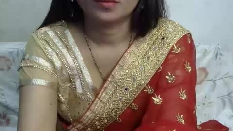 Snapshot of ishika_ishu chatting on October 10, 6:35 pm ishika_ishu online show from October 10, 6:35 pm