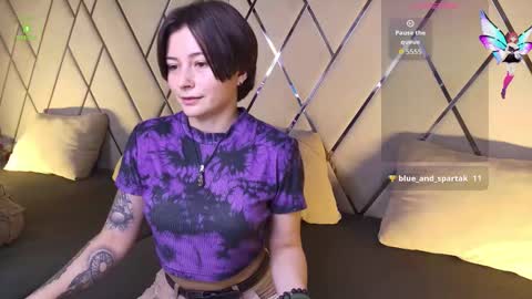 Snapshot of ishtardivine chatting on October 15, 4:37 am Ishtar online show from October 15, 4:37 am