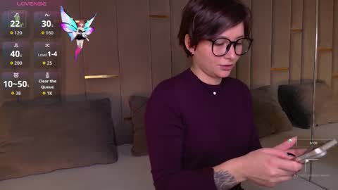 Snapshot of ishtardivine chatting on October 24, 10:22 am Ishtar online show from October 24, 10:22 am