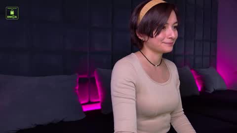 Snapshot of ishtardivine chatting on October 16, 3:36 pm Ishtar online show from October 16, 3:36 pm