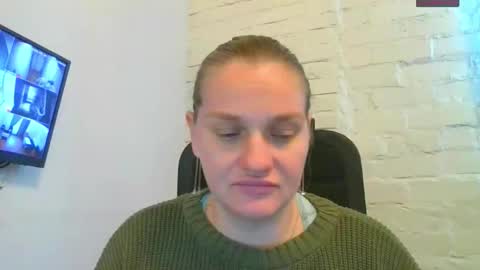 Snapshot of isingle_mom chatting on September 14, 6:44 am isingle_mom online show from September 14, 6:44 am