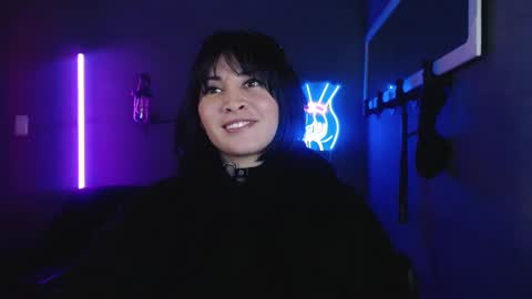 Snapshot of isis_diosa chatting on February 7, 11:34 am Ana Maria online show from February 7, 11:34 am