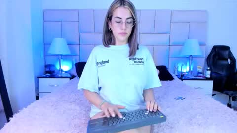 Pauli online show from January 8, 2:04 am