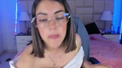 Pauli online show from December 6, 9:34 pm