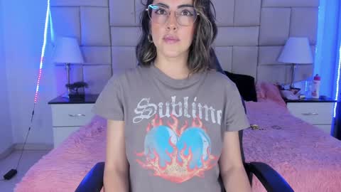 Pauli online show from December 3, 8:39 pm