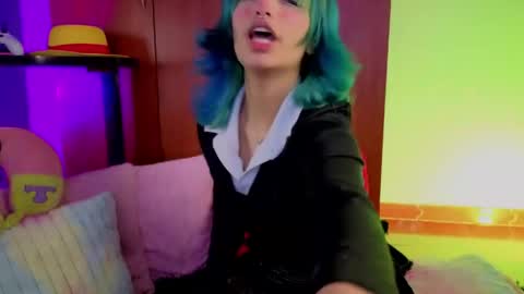 Isisjones18 online show from April 16, 6:46 am