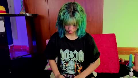 Isisjones18 online show from April 3, 1:47 am