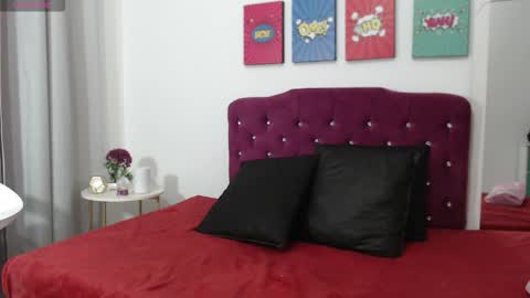 isla_rosess online show from September 24, 1:32 pm