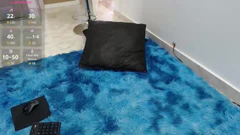 isla_rosess online show from October 7, 4:00 pm