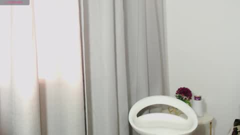 isla_rosess online show from September 26, 8:17 pm