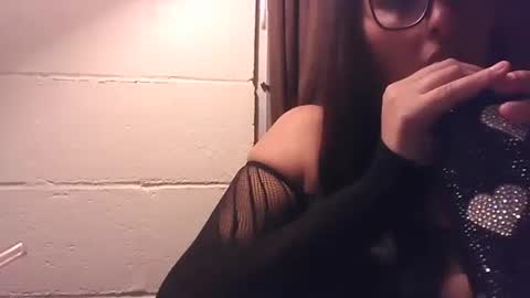 BiancaRose online show from March 4, 9:51 am