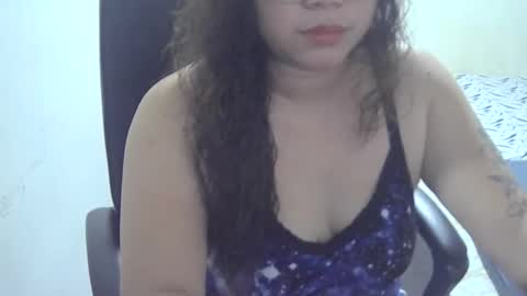 Snapshot of islandwoman05 chatting on February 15, 9:49 am lanny online show from February 15, 9:49 am