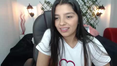 Snapshot of issa_nassar chatting on October 4, 5:28 pm Issa online show from October 4, 5:28 pm