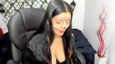 Snapshot of issa_nassar chatting on October 31, 6:23 pm Issa online show from October 31, 6:23 pm