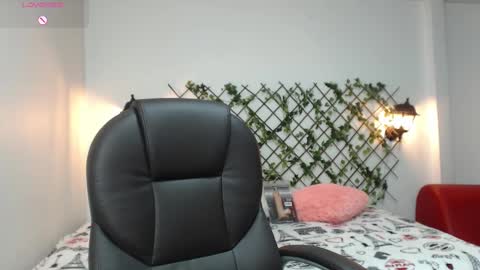 Snapshot of issa_nassar chatting on September 9, 3:34 pm Issa online show from September 9, 3:34 pm